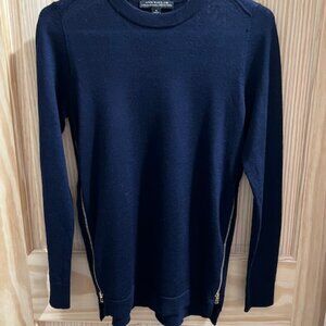 Ann Taylor Black sweater knit top, distinctive gold-tone side zippers size Small